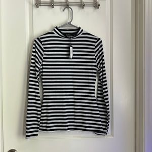 Black and white long sleeve. Boohoo. Fitted. Rather thin